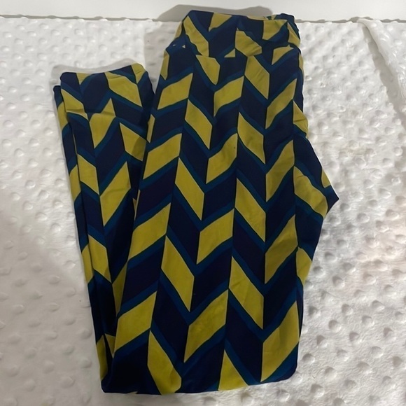 LULAROE 𝅺LULAROE Leggings! - Picture 2 of 3